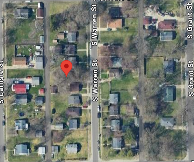 Map view of residential area near S Warren St and S Carlisle St in South Bend, IN.